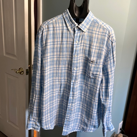 Other - Vineyard Vines Men’s button down shirt